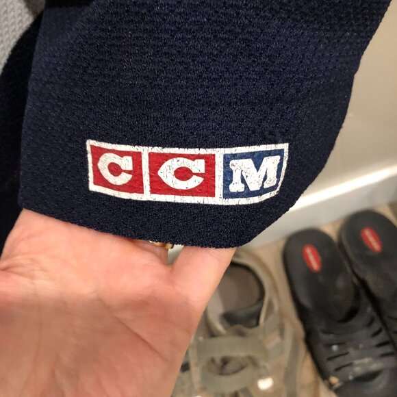 Men's CCM Hockey Jersey, Size XXL - Picture 4 of 11